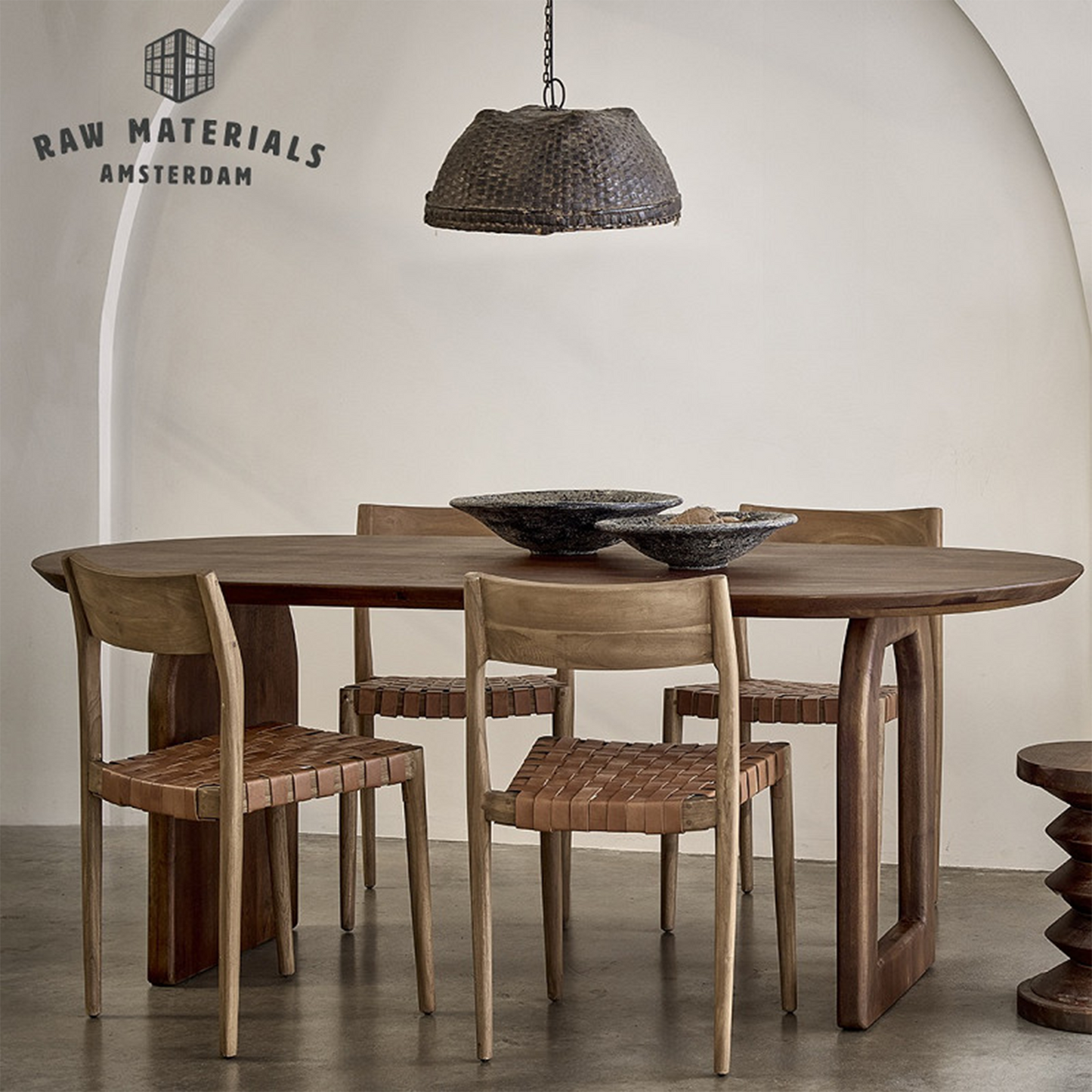 Bullnose Dining Table Mix Base