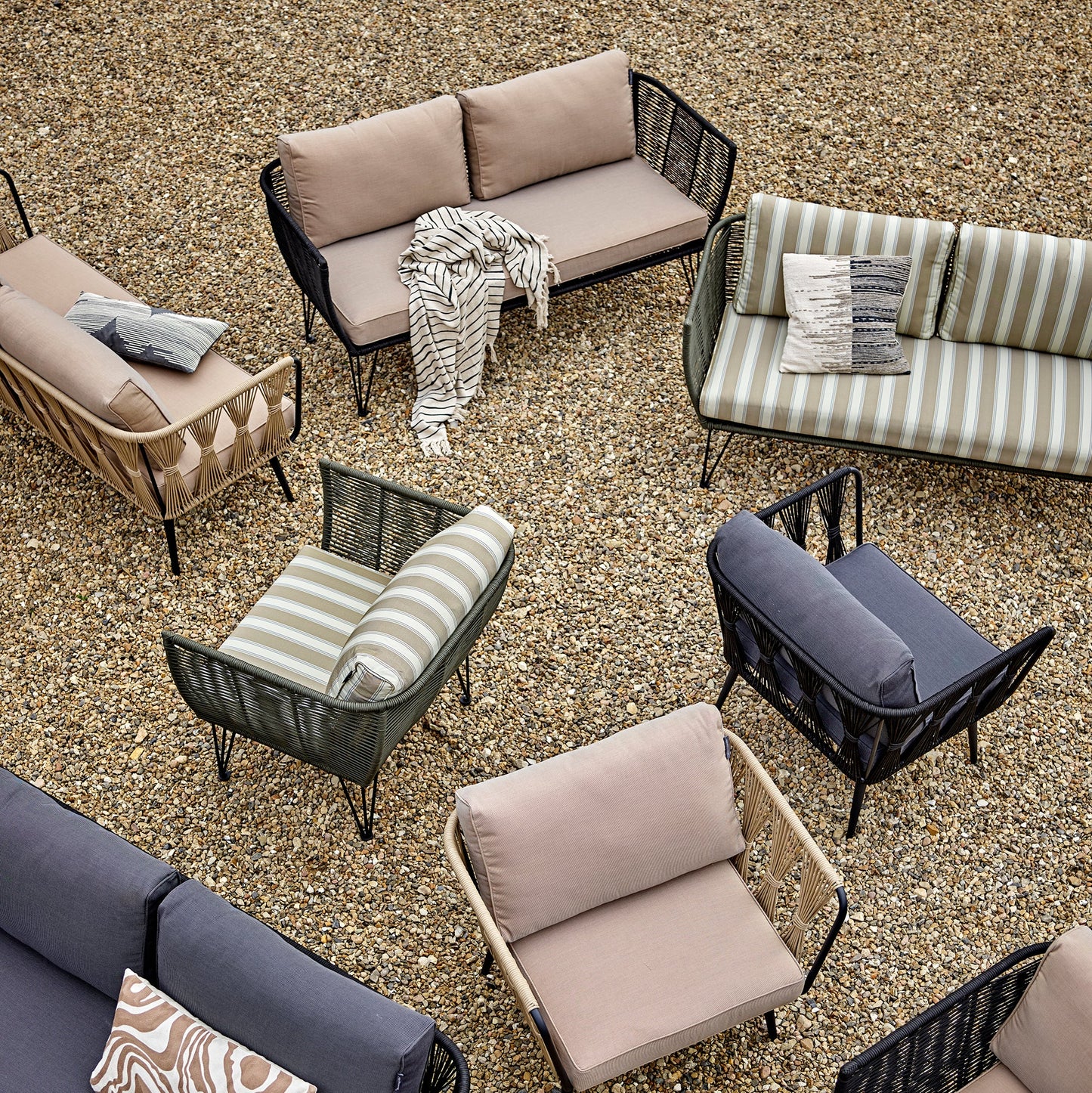 Mundo Sofa Green Metal