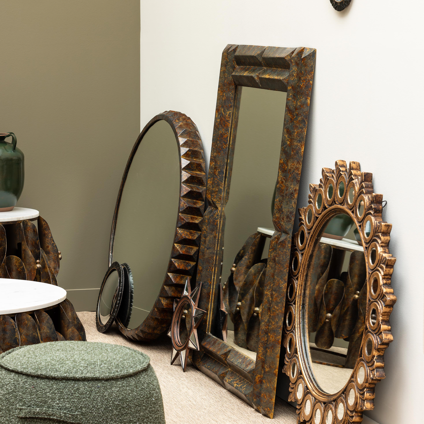 Oxya Mirror