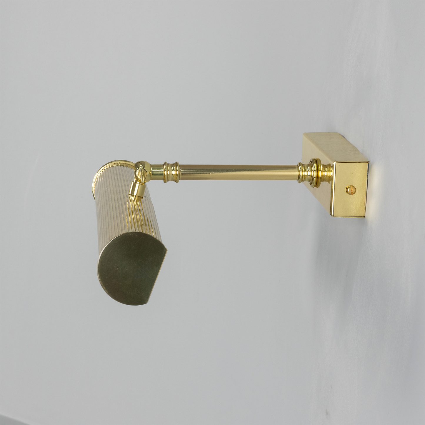 Cambridge Adjustable Reeded Brass Picture Light 35.5cm IP20