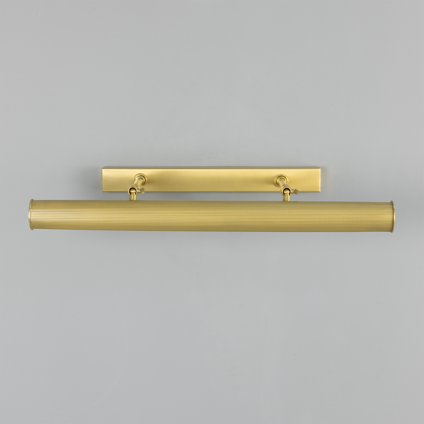 Cambridge Adjustable Reeded Brass Picture Light 60.5cm IP20