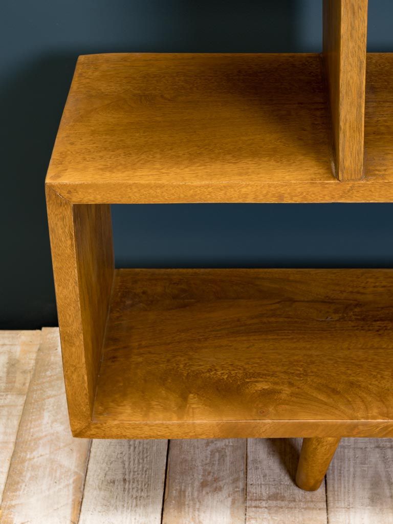 Low Shift Shelf