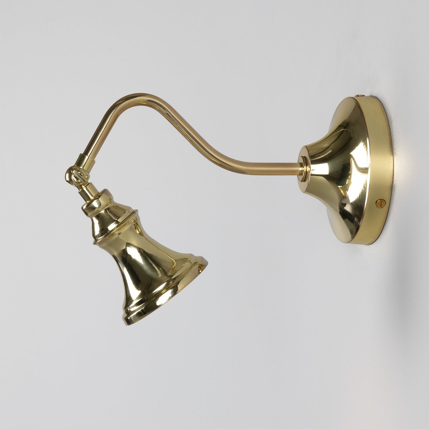 Kent Traditional Adjustable Spotlight 8cm IP20