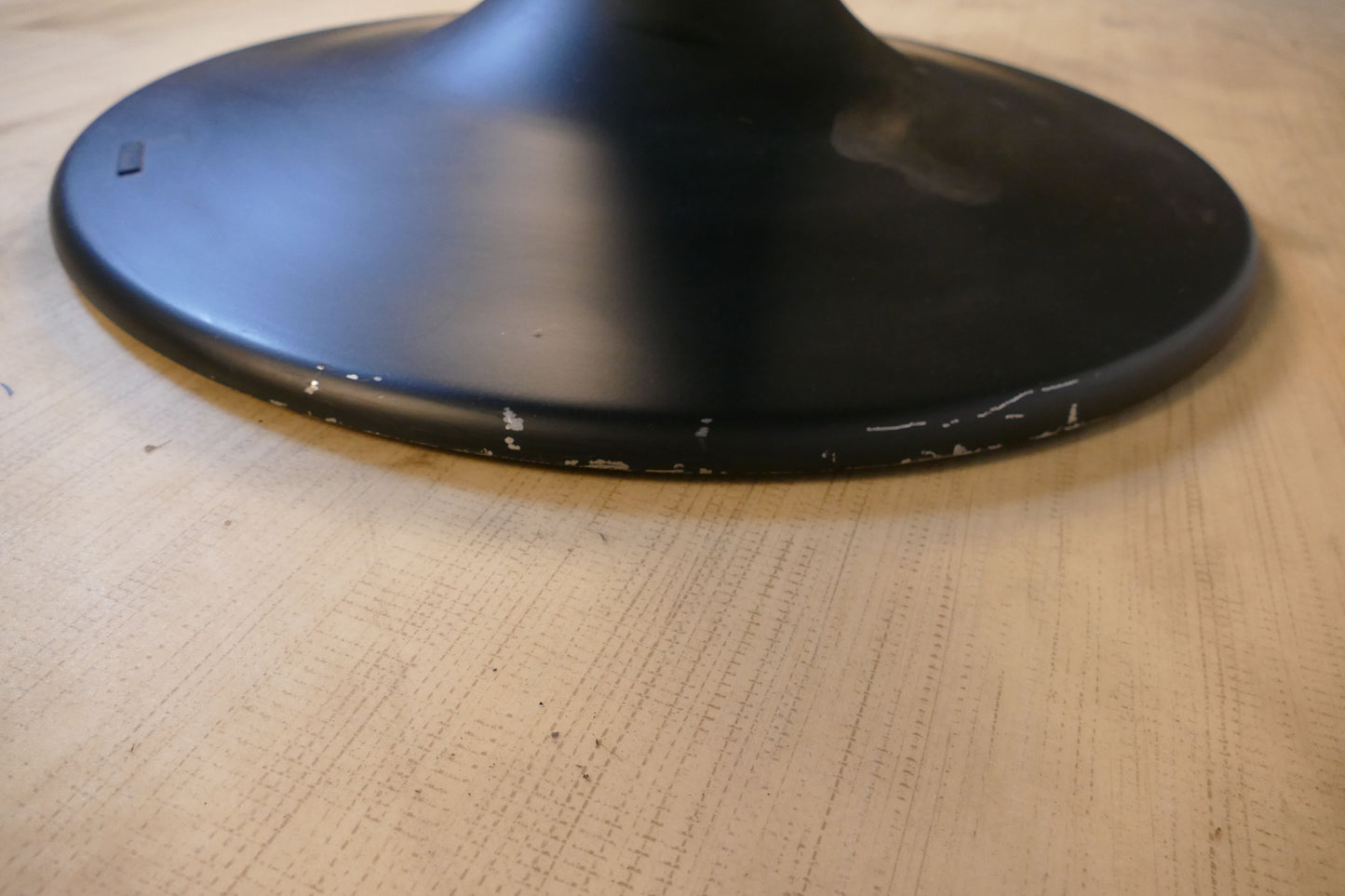 Blax Round Dining Table