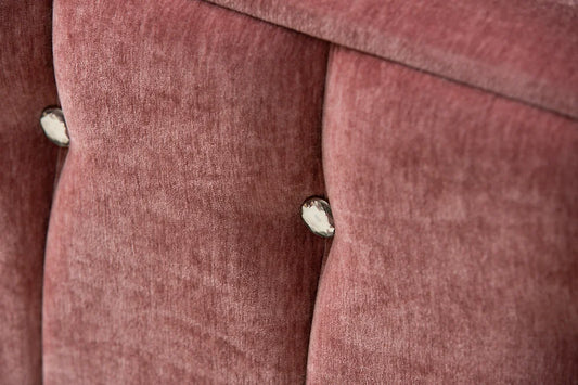 Ruby Bed Set with Diamonds + Footboard