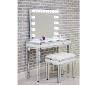 Hollywood Mirror-Landscape